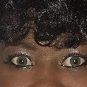 Meet your Posher, Gwendolyn